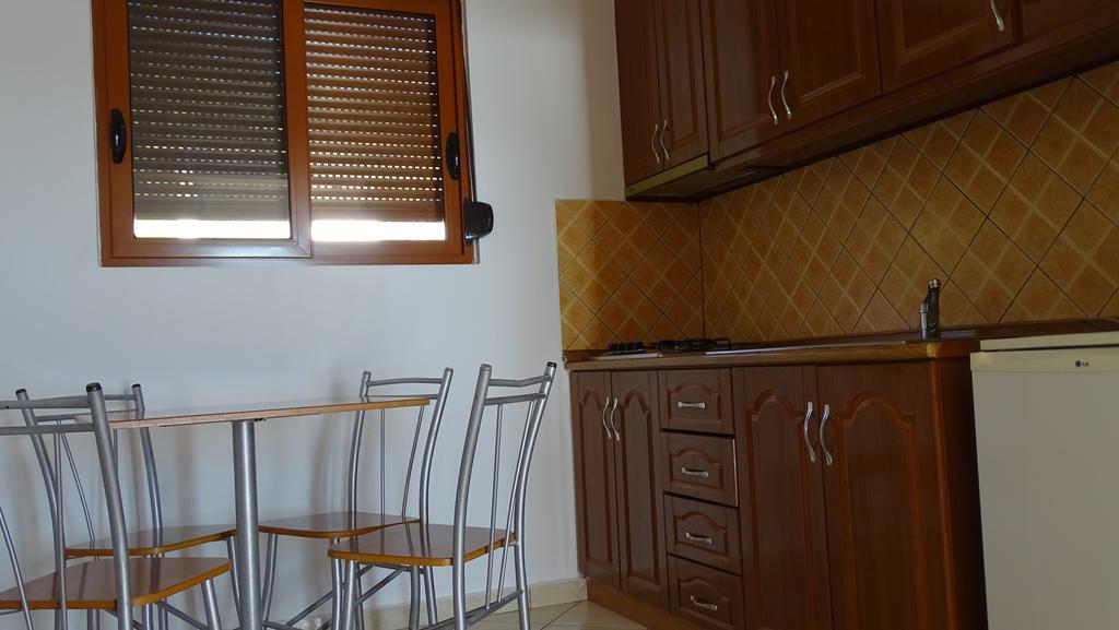 Residence Jazoj Vlorë Exterior foto